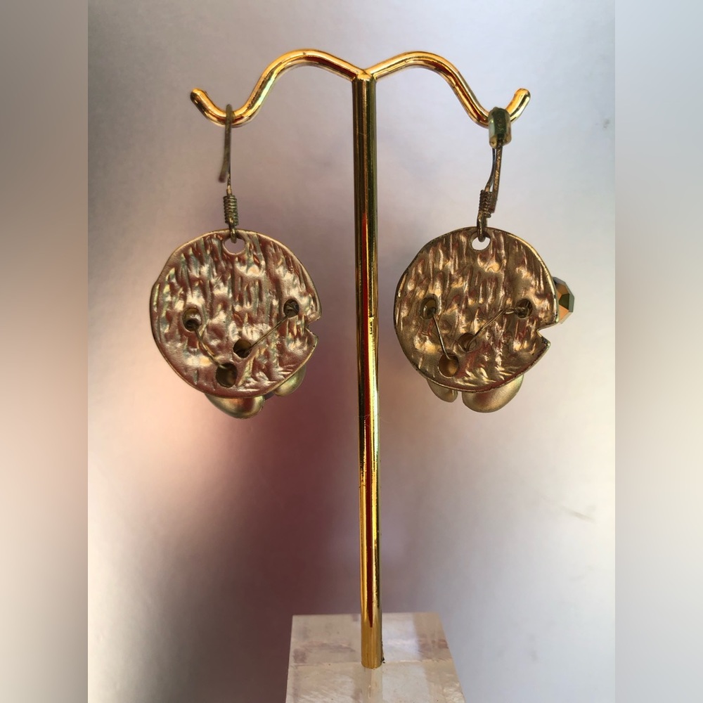 VINTAGE Gold Bronze mixed metal earrings Crystal and Pearl beads Unique design - Picture 4 of 5
